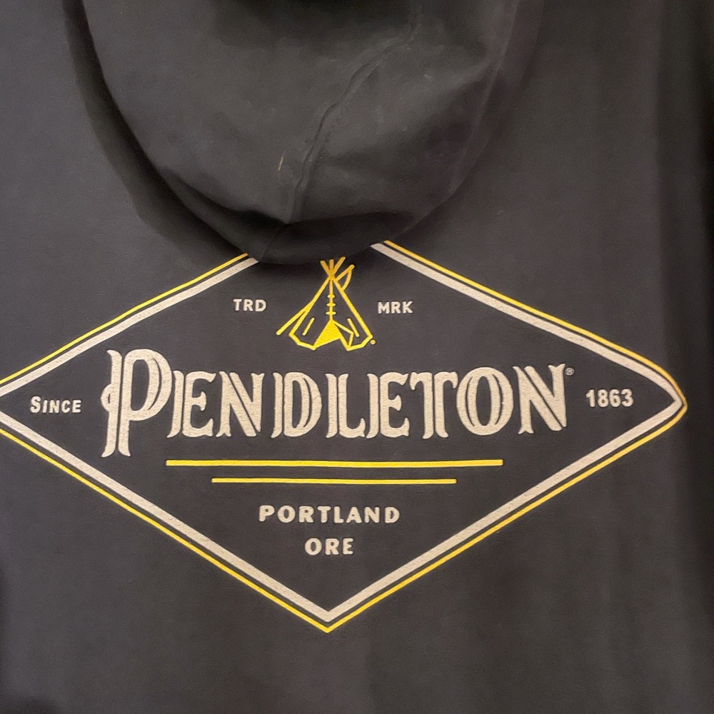 Pendleton Sweatshirt - image 3